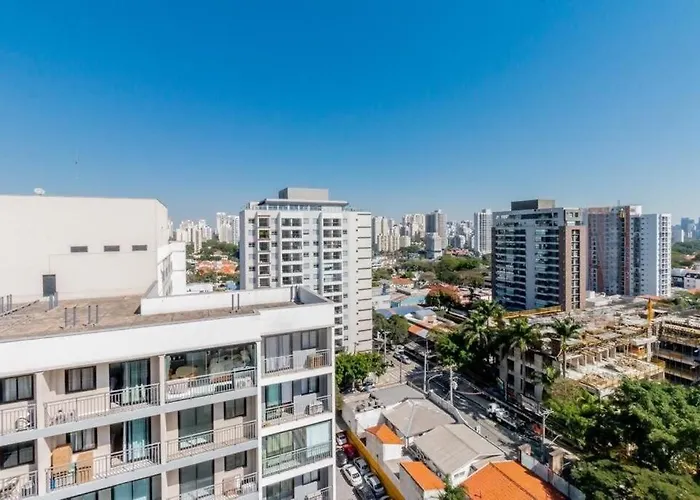 Studio Completo Ao Lado Do Metro Em Moema! São Paulo